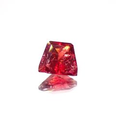 ユーディアライト ロシア産 0.52ct[230823295]4.6x5.6mm前後