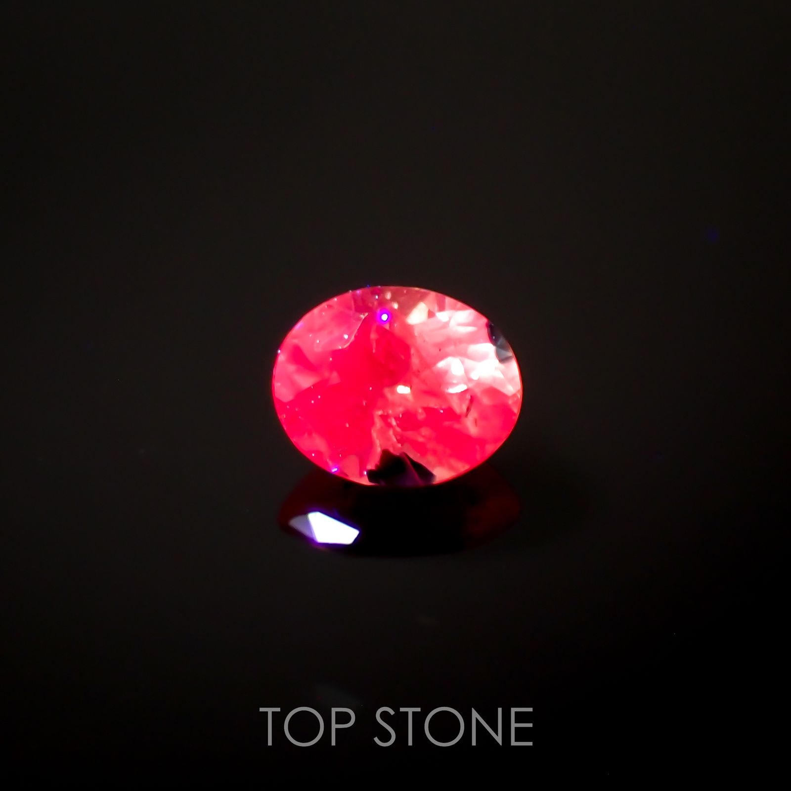 ウィンザーサファイア(宝石名サファイア)タンザニア・ウィンザー産 0.28ct 識別済[220616155]4x3.2mm前後