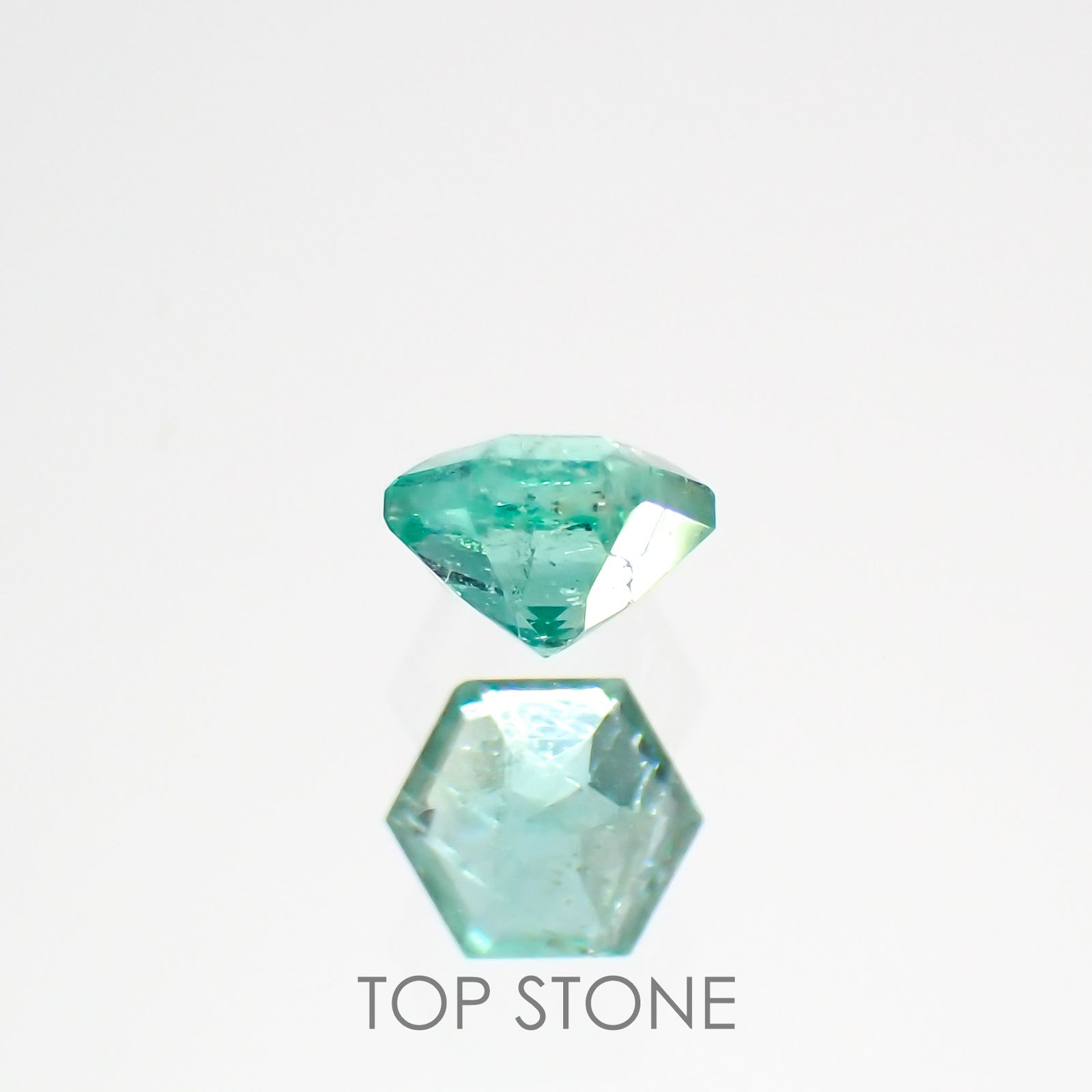 ◇ヘキサゴンカット◇エメラルド(宝石名エメラルド)ザンビア産 0.12ct 識別済[220115195]2.9x2.9mm前後