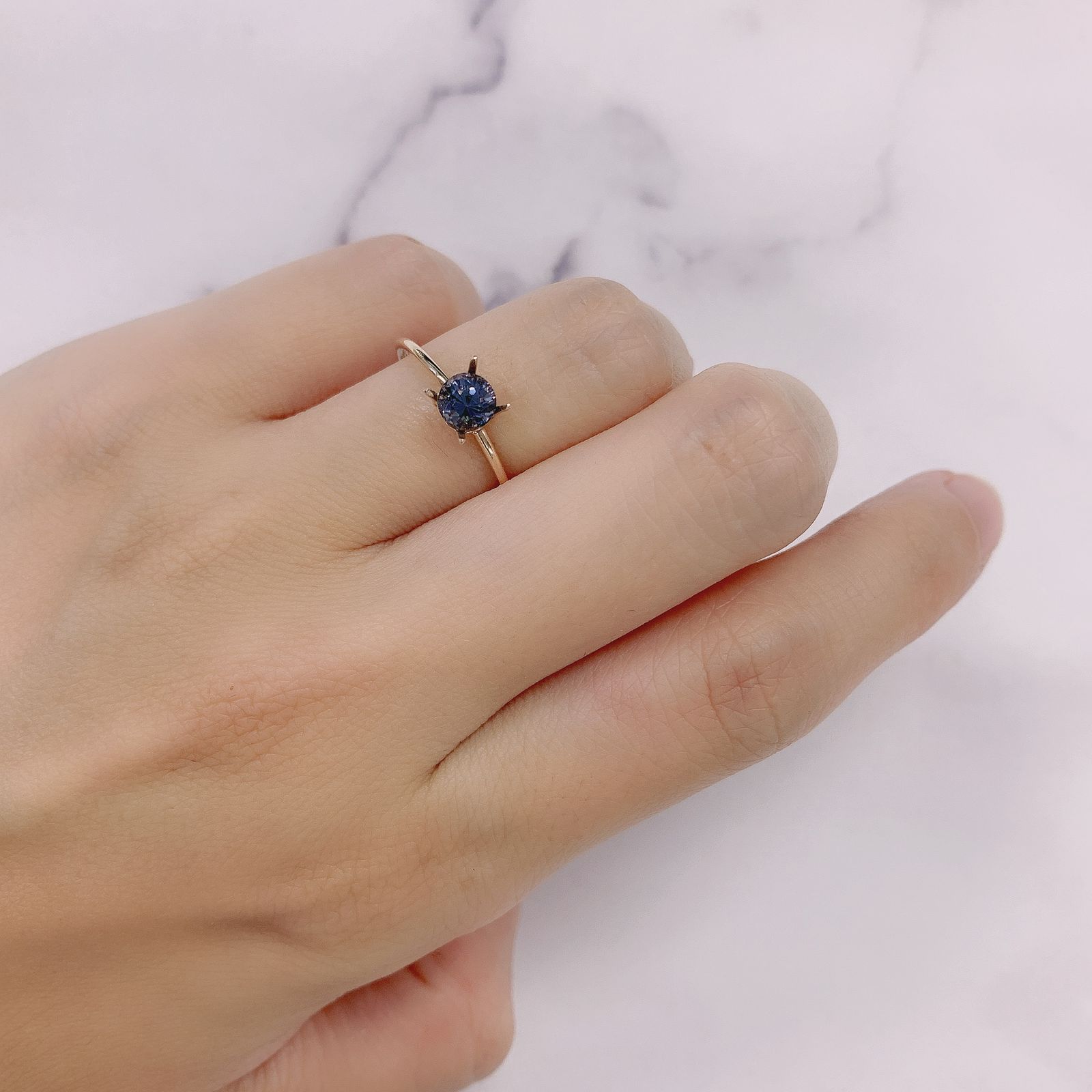 グレイッシュブルースピネル ビルマ産 ルース 0.55ct[210913143]4.7×4.7mm前後