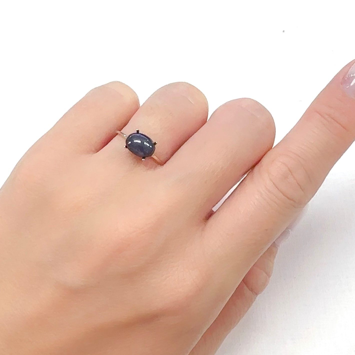 スタースピネル スリランカ産 2.33ct[240527530]8.3x6.3mm前後