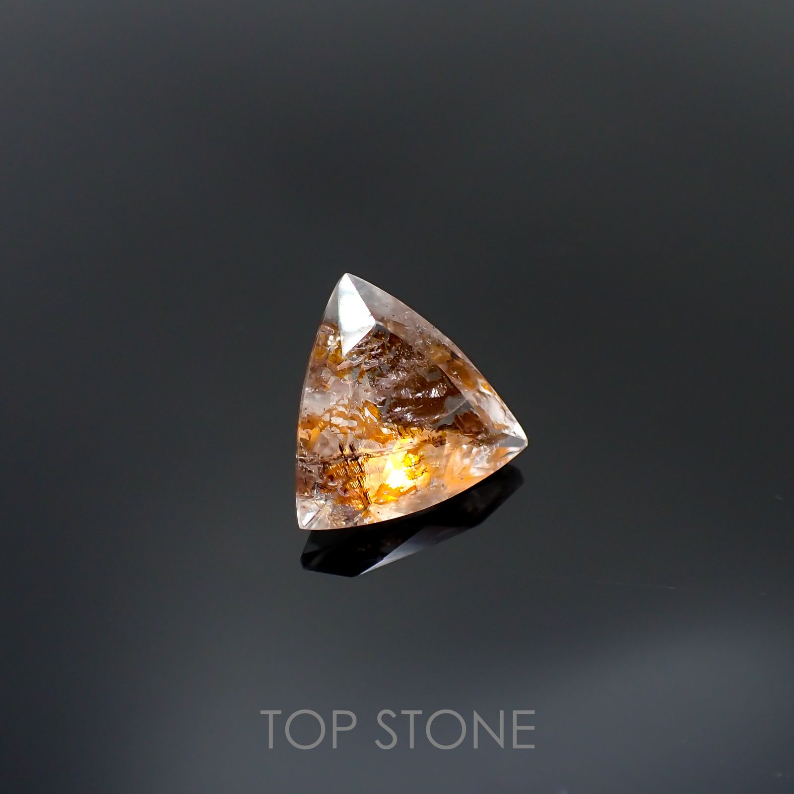 オーロラクォーツ ブラジル・ミナスジェライス産 4.70ct[220114378]12.4x13.1mm前後