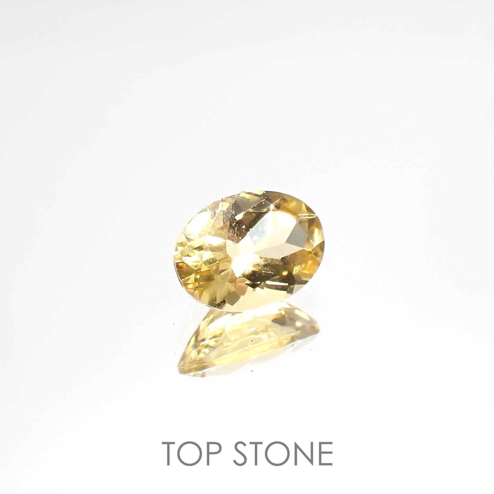 イエローベリル(宝石名イエロー・ベリル)ブラジル産 0.73ct 識別済[220515858]7.1x5.1mm前後