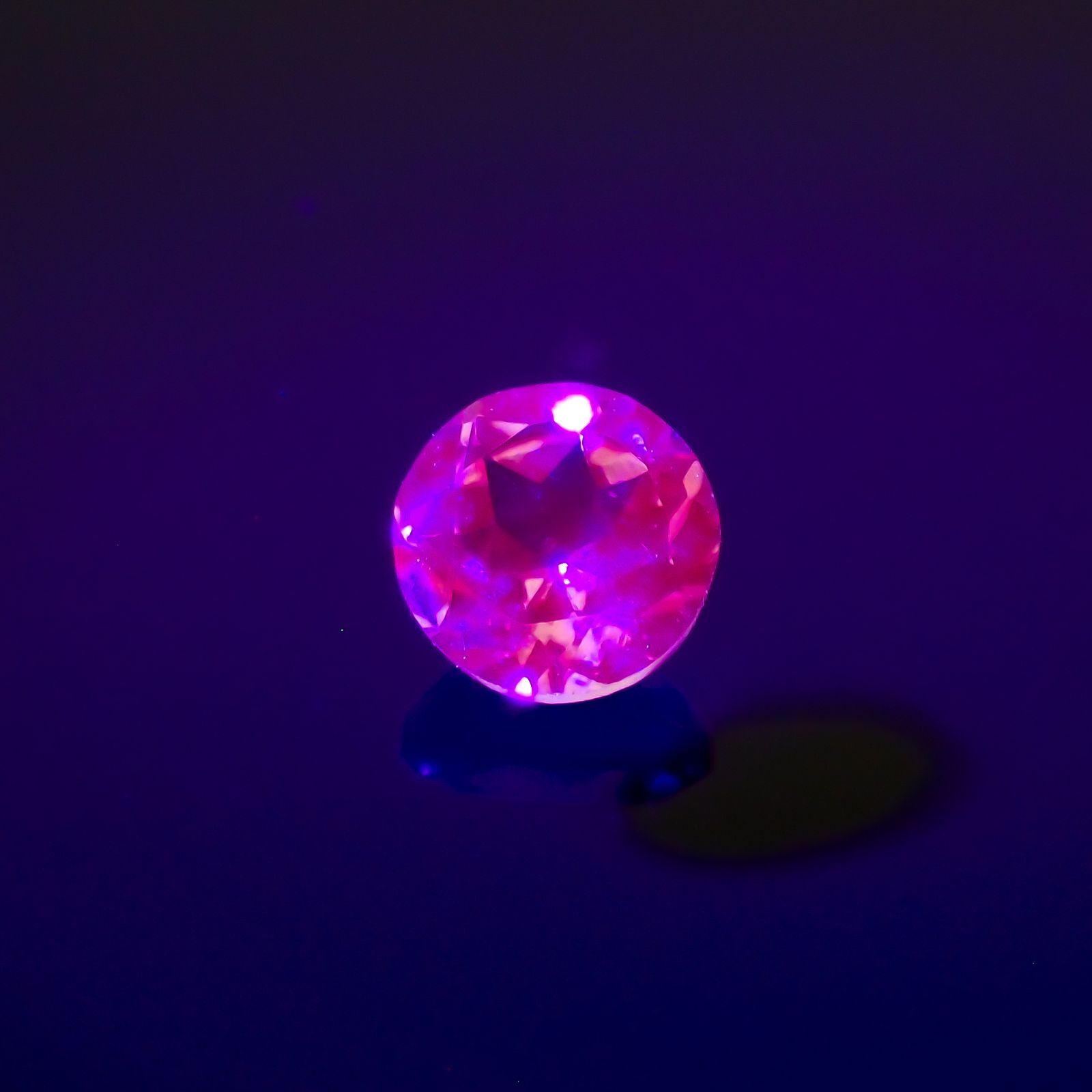 ドラゴンガーネット タンザニア産 0.25ct[230421440]3.5x3.5mm前後