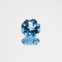 <ランダムセレクト1個販売> ◇オクタゴンカット◇スイスブルートパーズSA(宝石名ブルー・トパーズ) ブラジル産 0.61ct前後 識別済[210611070]5×5mm前後