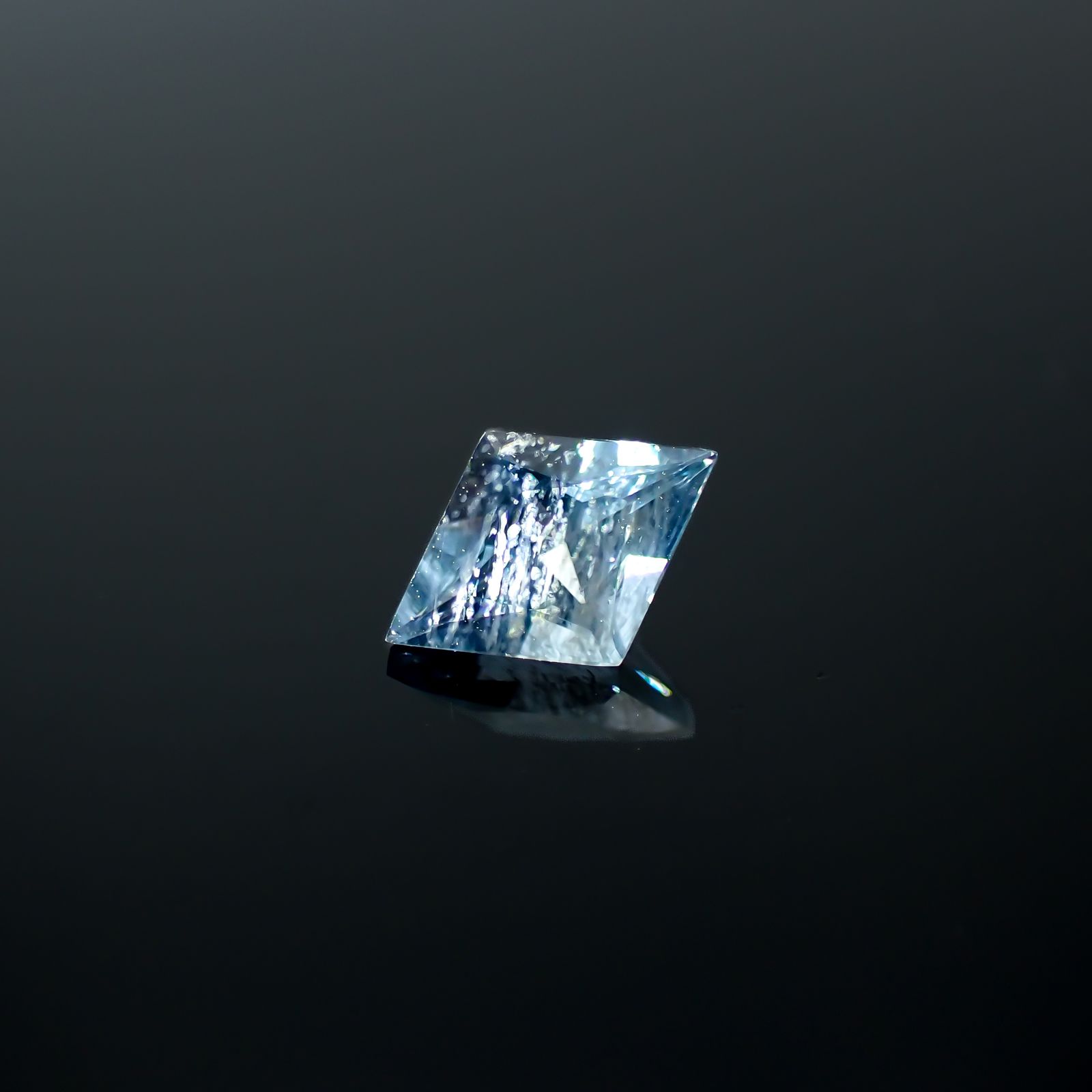 ◇カスタムカット◇アベンチュリンアクアマリン ブラジル・ミナスジェライス州産 0.34ct[240226000]6.5x4.3mm前後