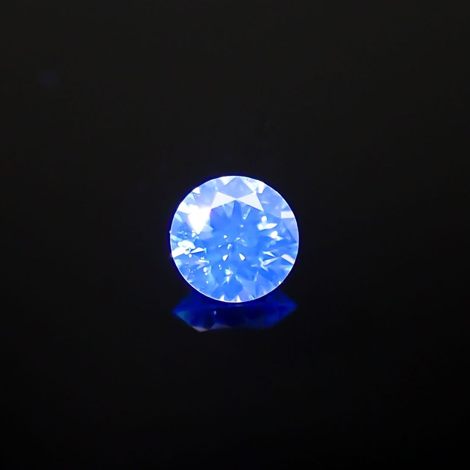 ライトイエローダイヤモンド TTLC |  I  0.098ct / 2.9x2.9mm前後 [260626881]
