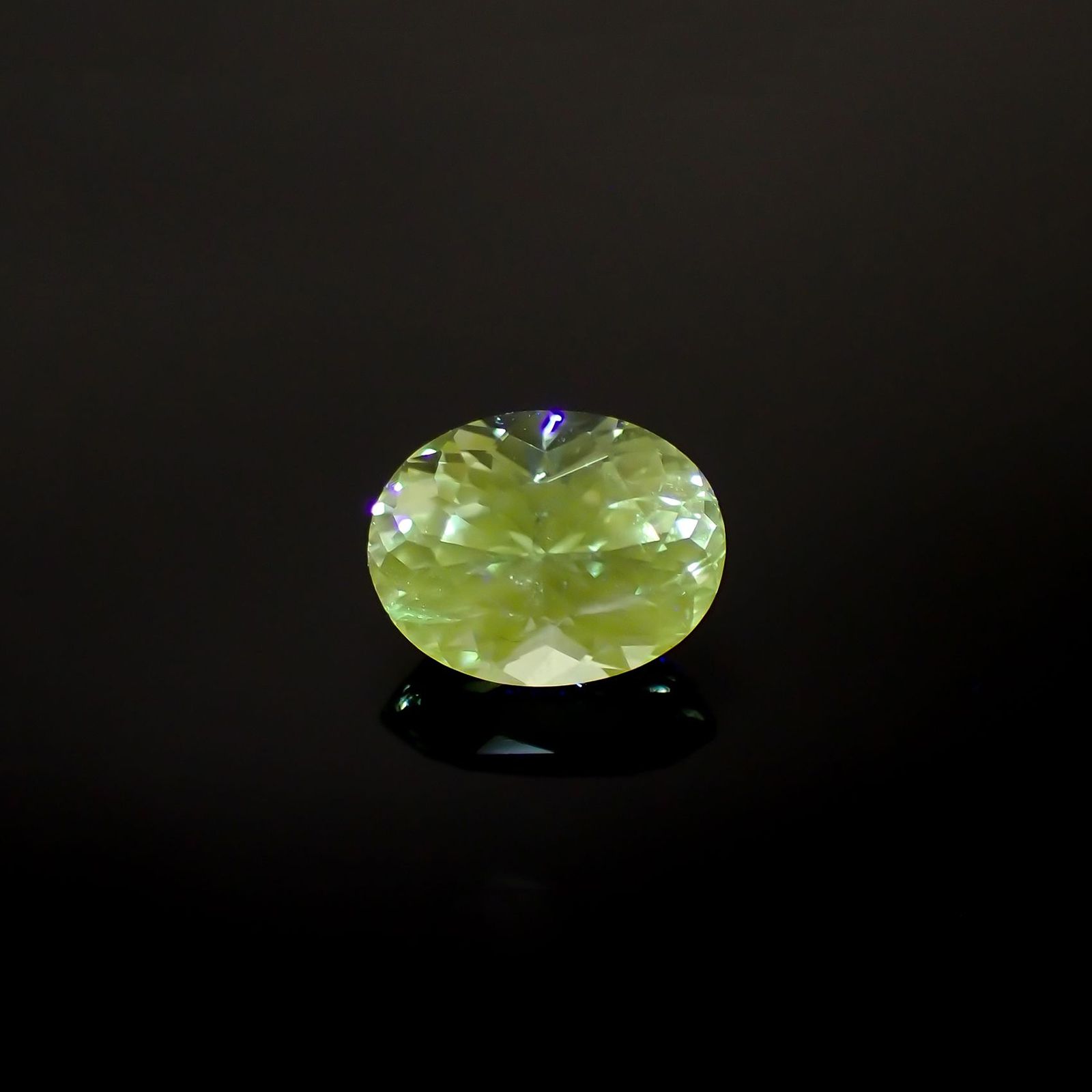 バナジウムコーネルピン(宝石名コーネルピン)タンザニア・タンガ州産 識別済 1.12ct / 7.3x5.5mm前後 [260815622]