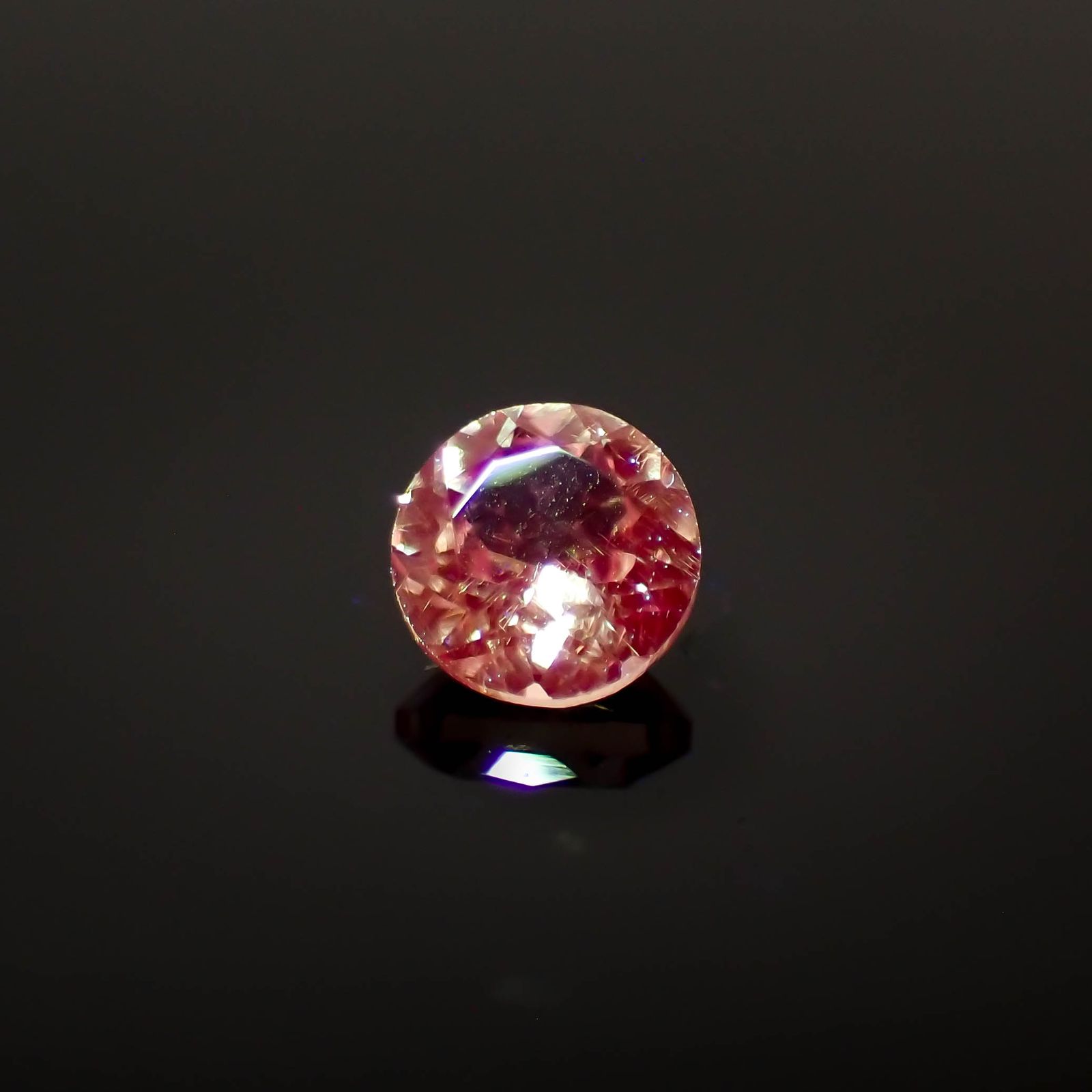ドラゴンガーネット タンザニア産 0.32ct[230722962]4x4mm前後
