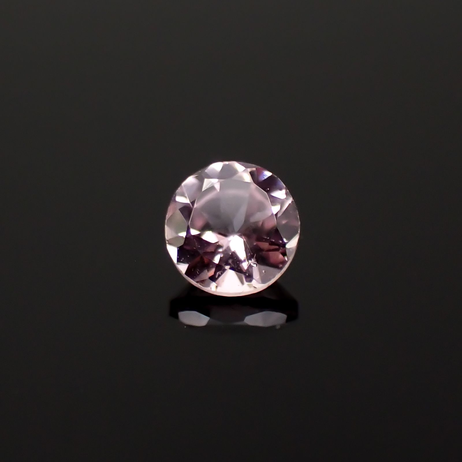 ドラゴンガーネット タンザニア産 0.33ct[230421447]4x4mm前後