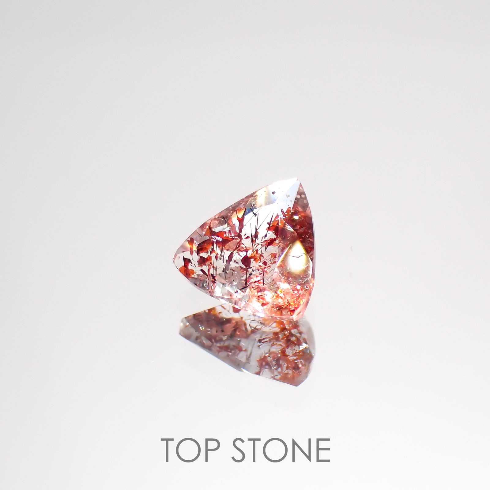 ファイヤークォーツ ナイジェリア産 0.91ct[220114760]7.1x7mm前後