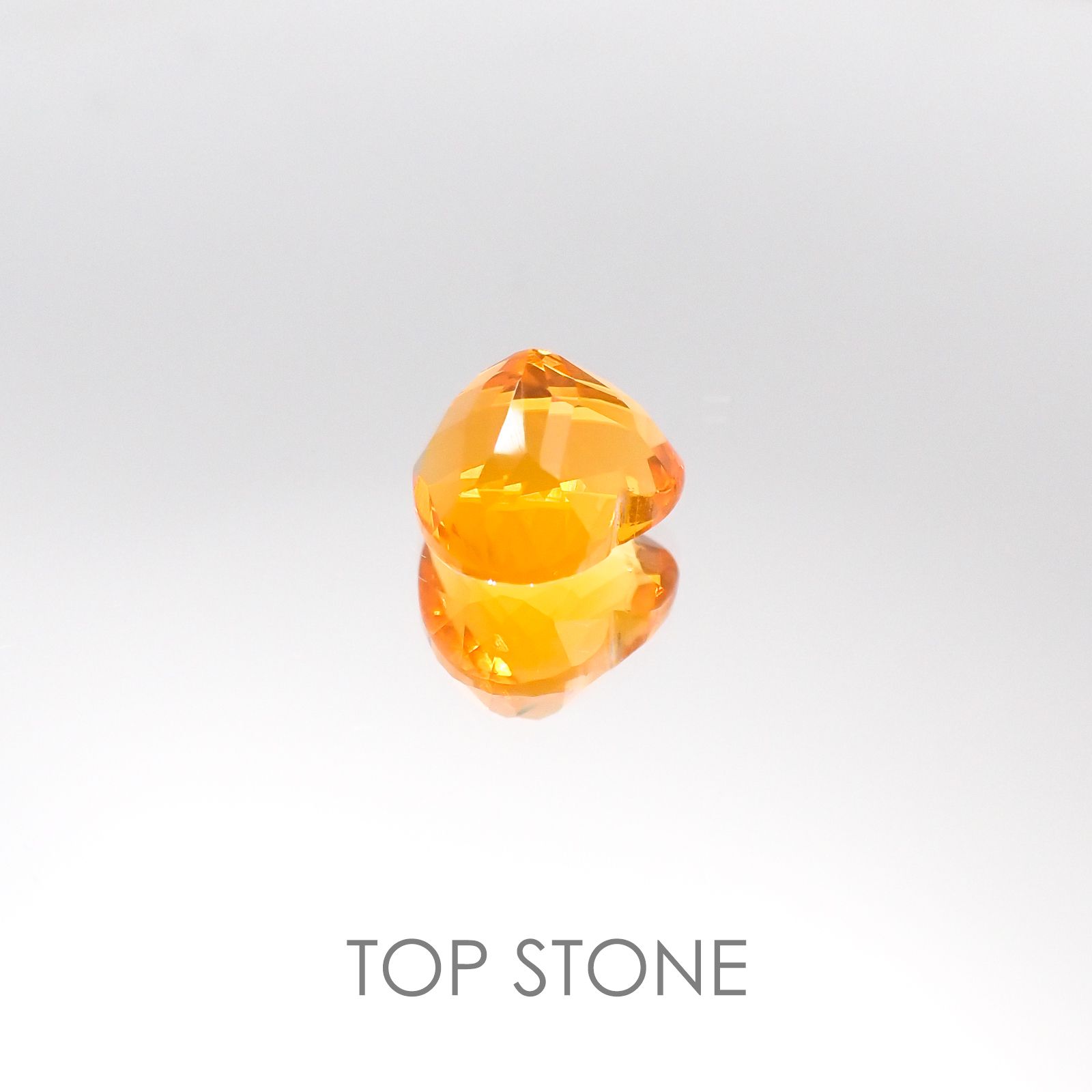 ファイヤーオパール メキシコ産 ルース 2.40ct[20085092]8.9×9.9mm前後