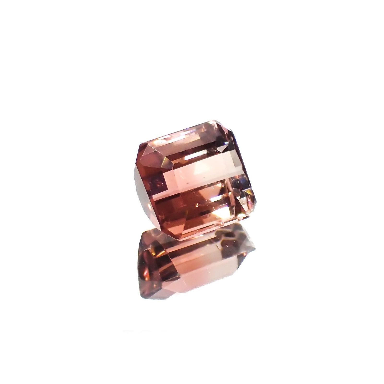 バイカラートルマリン(宝石名トルマリン)アフガニスタン産 0.59ct 識別済[221219561]4.6x4.3mm前後