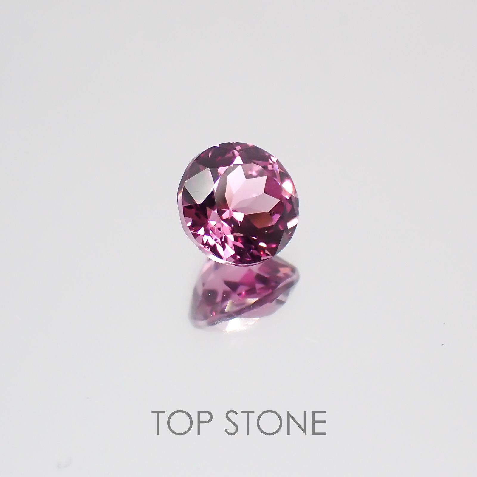 ウンバライトガーネット タンザニア産 ルース 0.76ct[20128581]5.2×5.2mm前後 | TOP STONE(トップストーン)