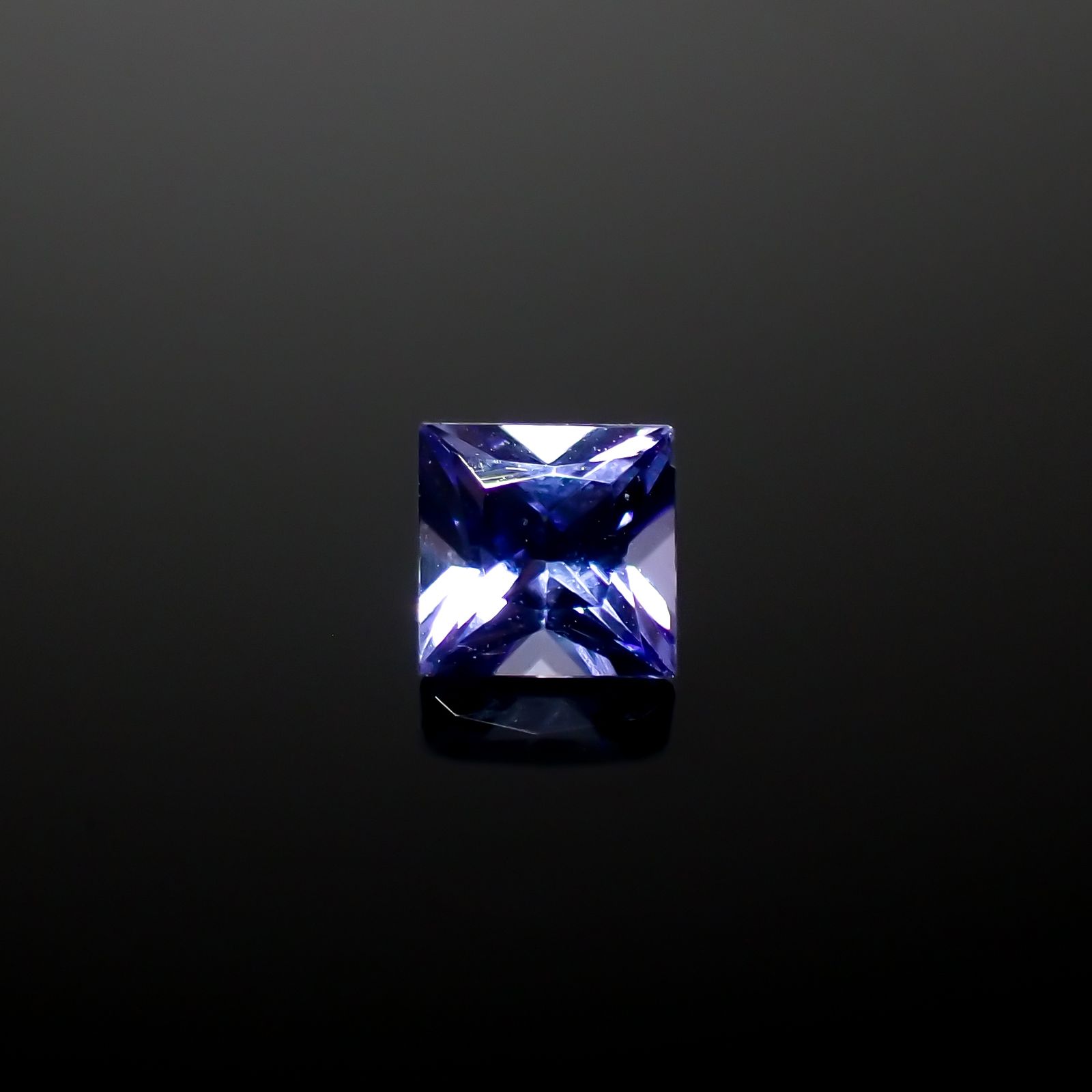 ◇プリンセスカット◇タンザナイト タンザニア産 0.29ct[240427139]3.8x3.8mm前後