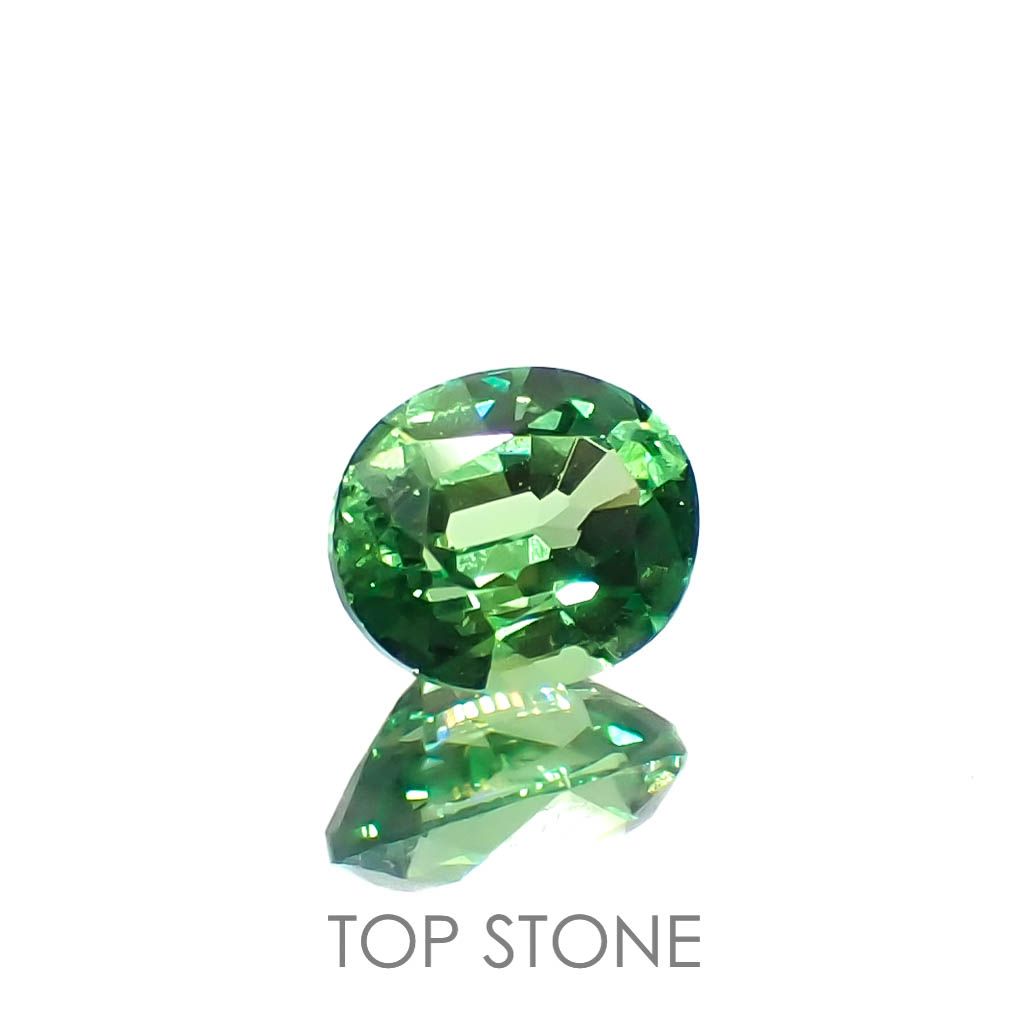 ミントガーネット(宝石名グリーン グロッシュラー・ガーネット)タンザニア産 0.24ct 識別済[230119975]4.1x3.3mm前後