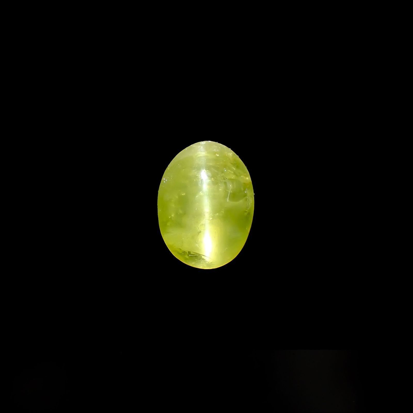 クリソベリルキャッツアイ スリランカ産 0.46ct / 4.9x3.8mm前後 [260118248]