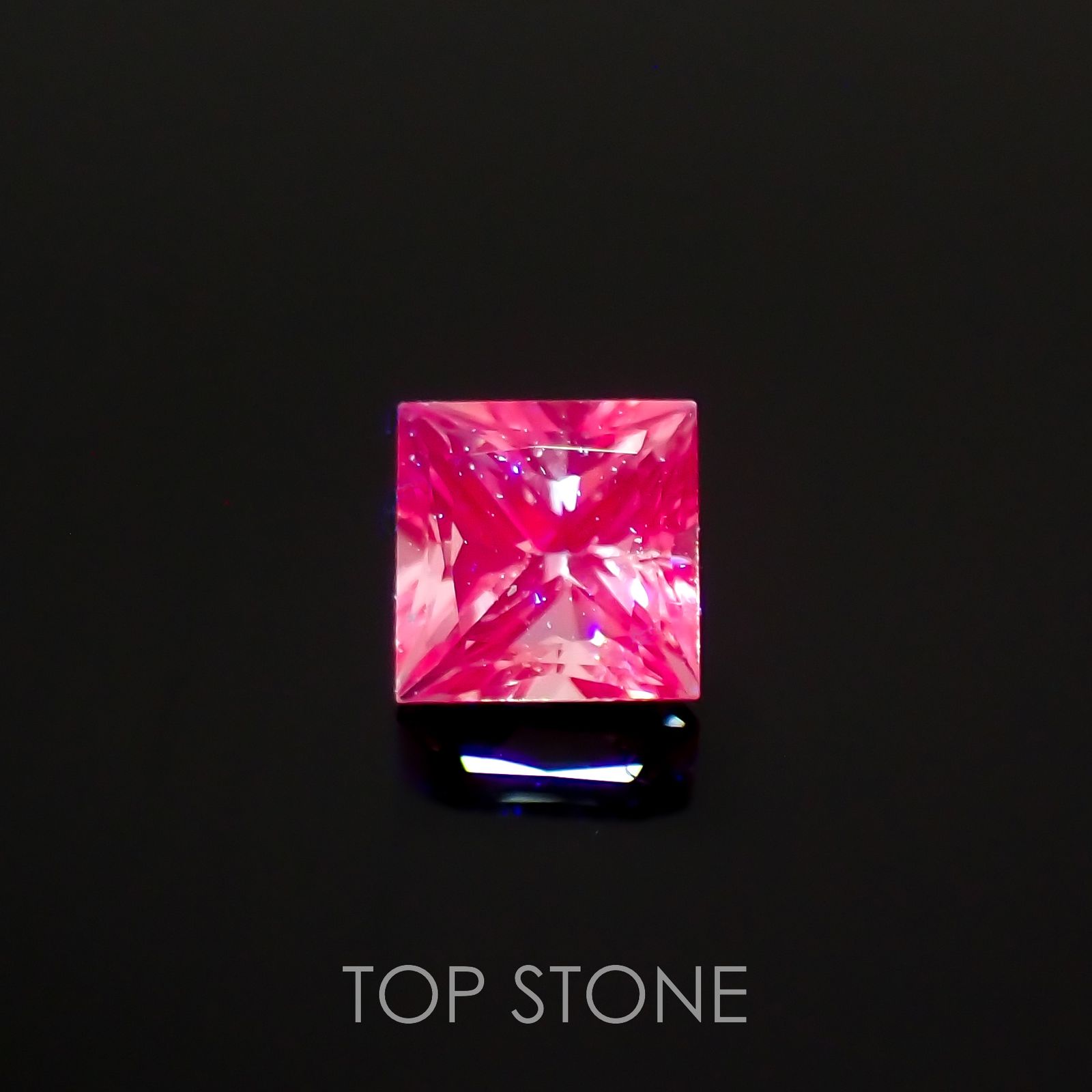 ◇プリンセスカット◇アイスラベンダーサファイア(宝石名サファイア)東アフリカ産 0.14ct 識別済[230120238]2.7x2.7mm前後
