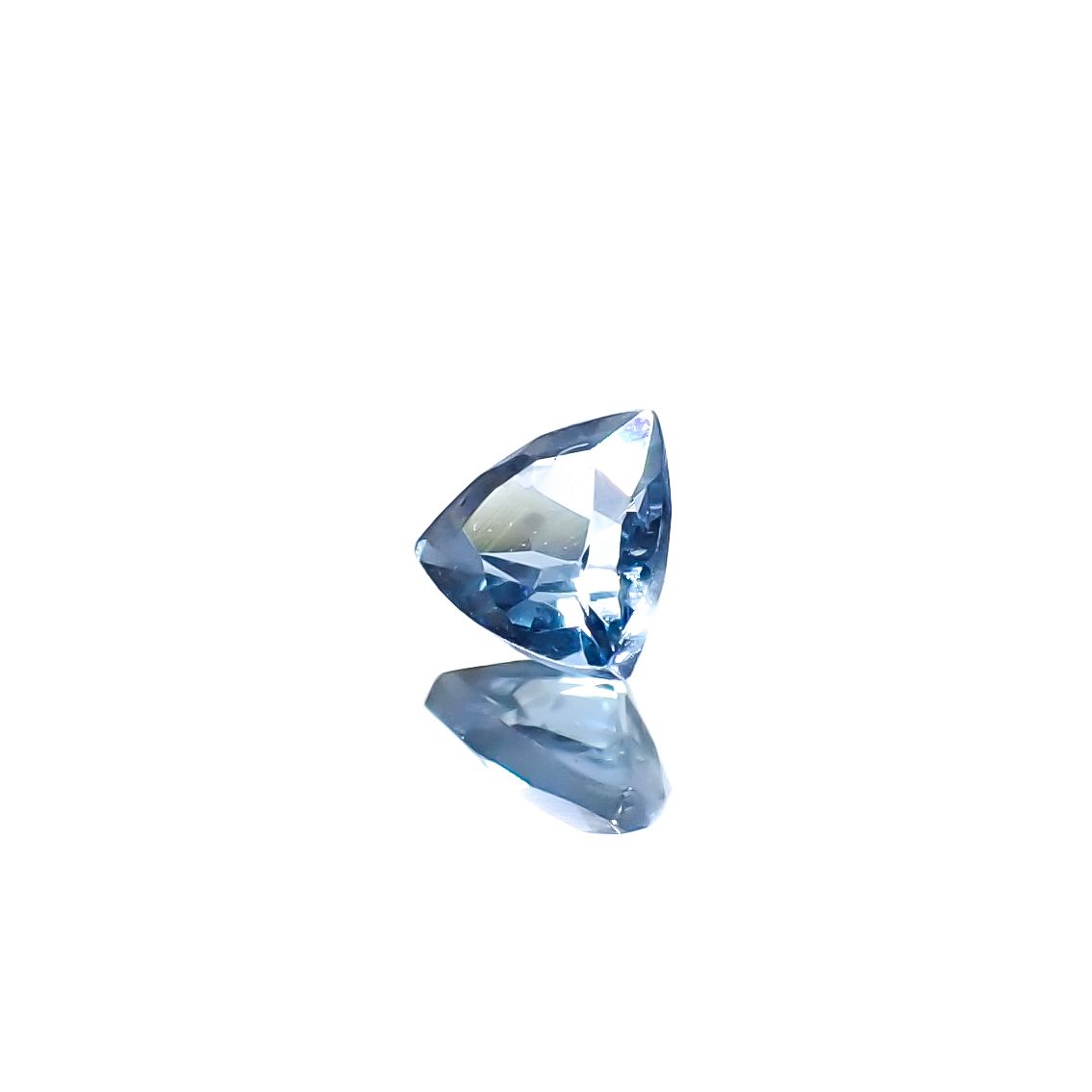 アベンチュリンアクアマリン ブラジル・ミナスジェライス州産 0.12ct[240225997]3.3x3.3mm前後