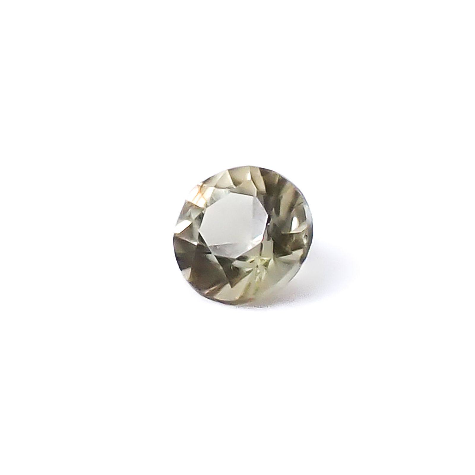 パラサイティックペリドット 採取地:ロシア・セイムチャン 0.023ct / 1.8x1.8mm前後 [260632351]