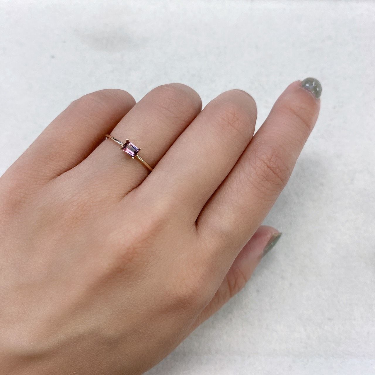 バイカラーサファイア(宝石名バイカラー・サファイア) マダガスカル/タンザニア産 0.24ct 識別済[210912491]4×2.9mm前後