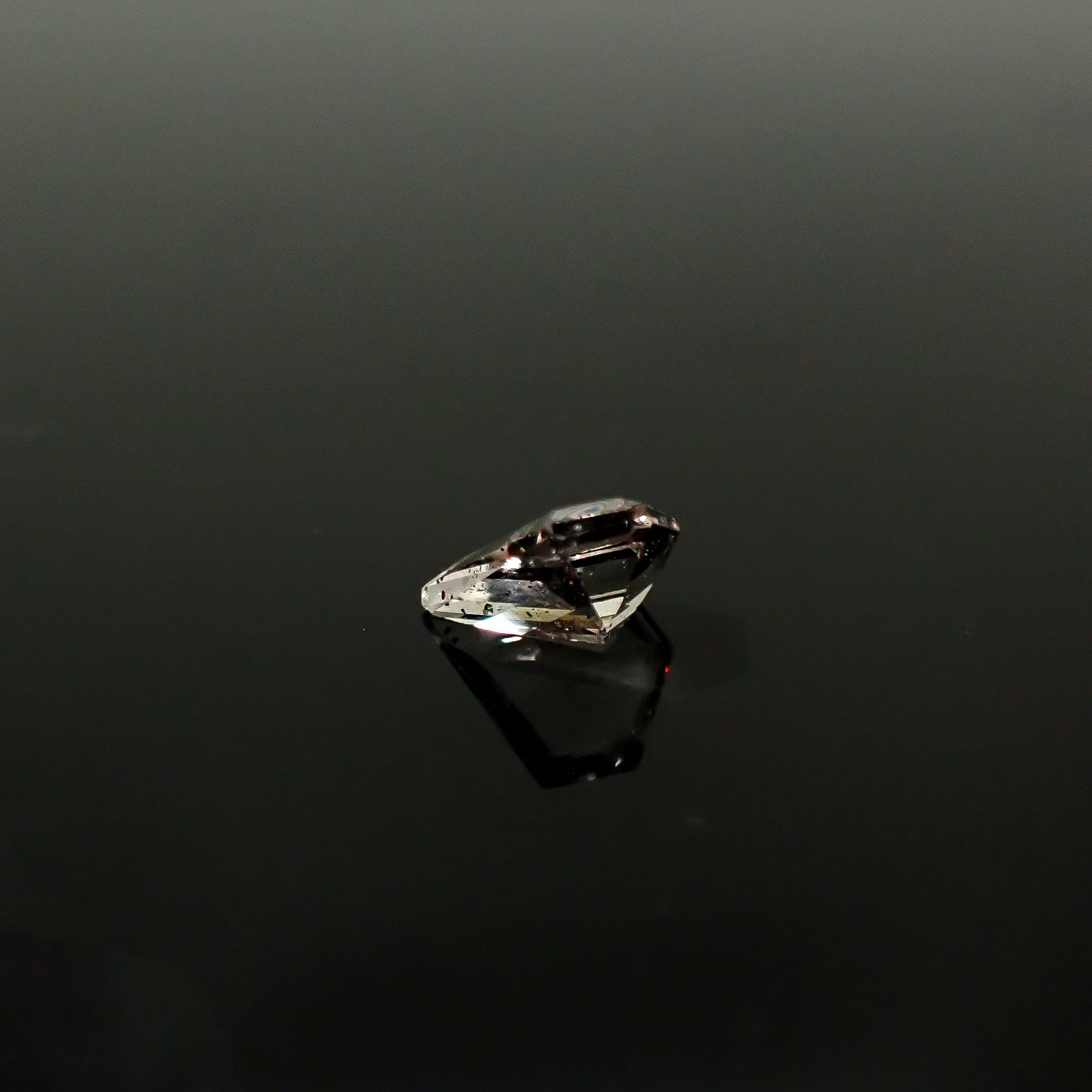 ◇カスタムカット◇ティンカーベルクォーツ ブラジル産 0.58ct / 6.8x6.3mm前後 [260131533]