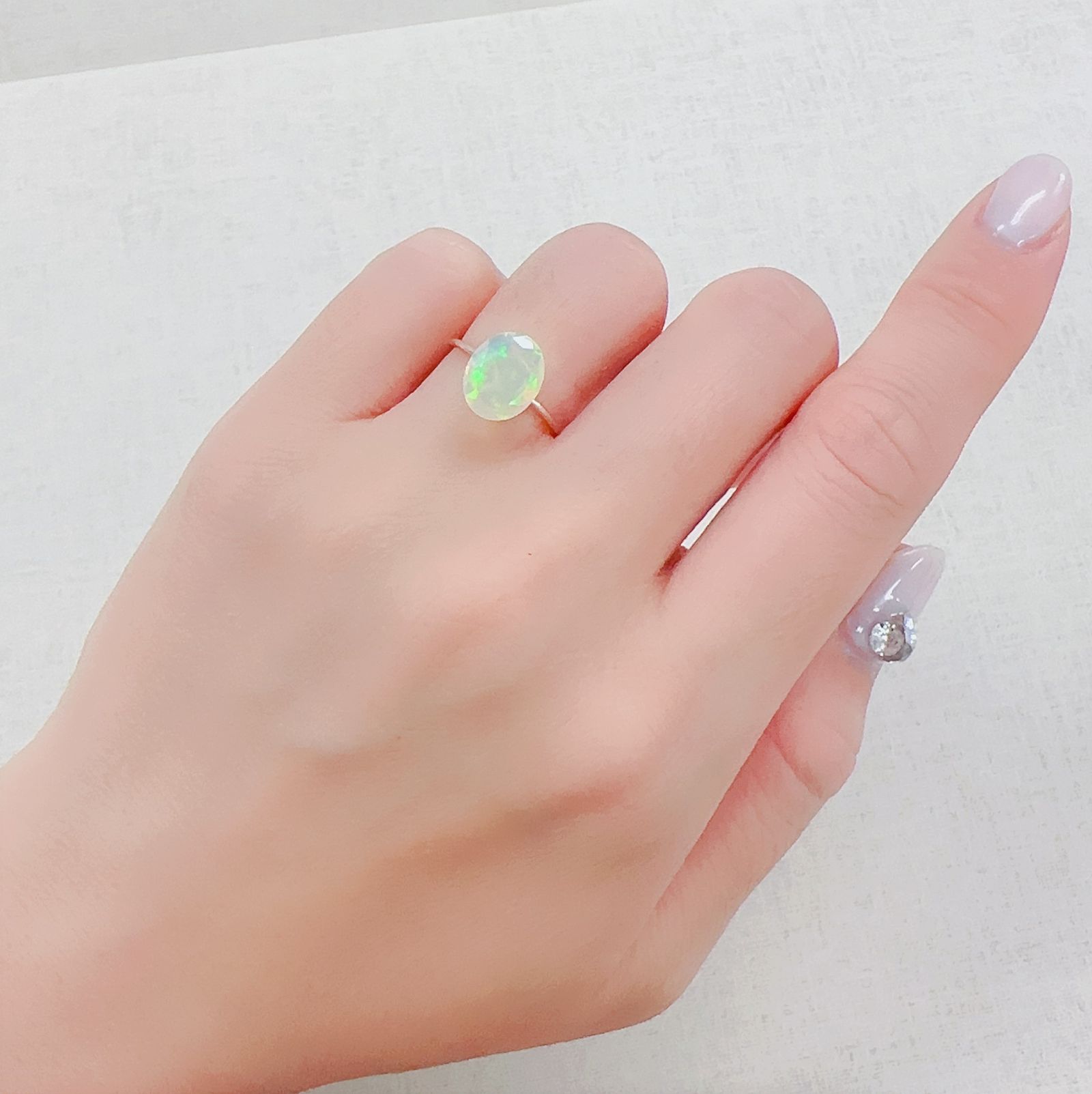 エチオピアオパール エチオピア産 1.13ct[230421411]9.9x8.1mm前後