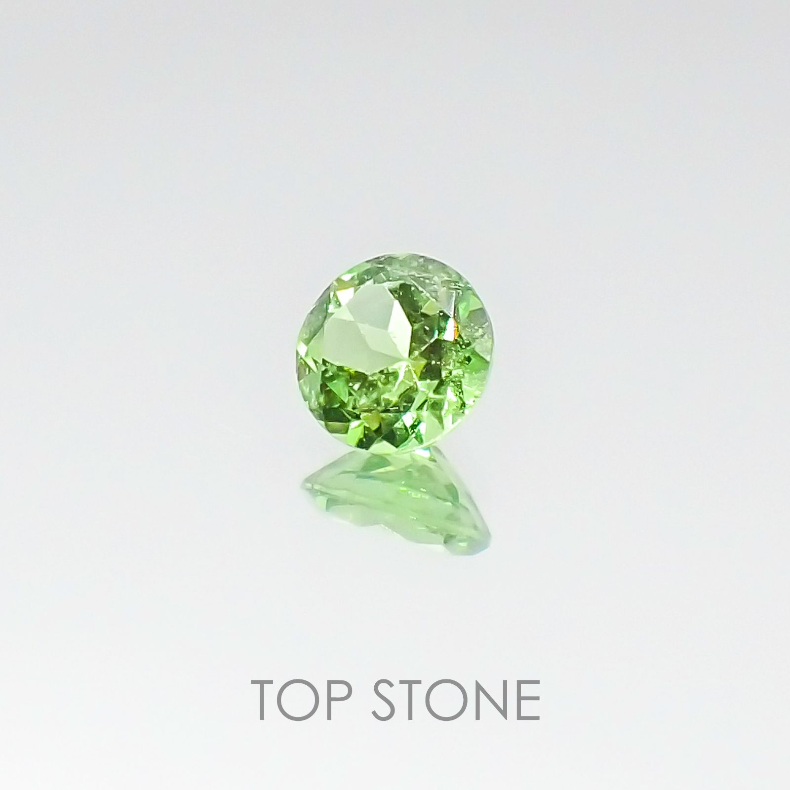 ミントガーネット ケニア産 ルース 0.22ct[20106113]3.8×3.7mm前後