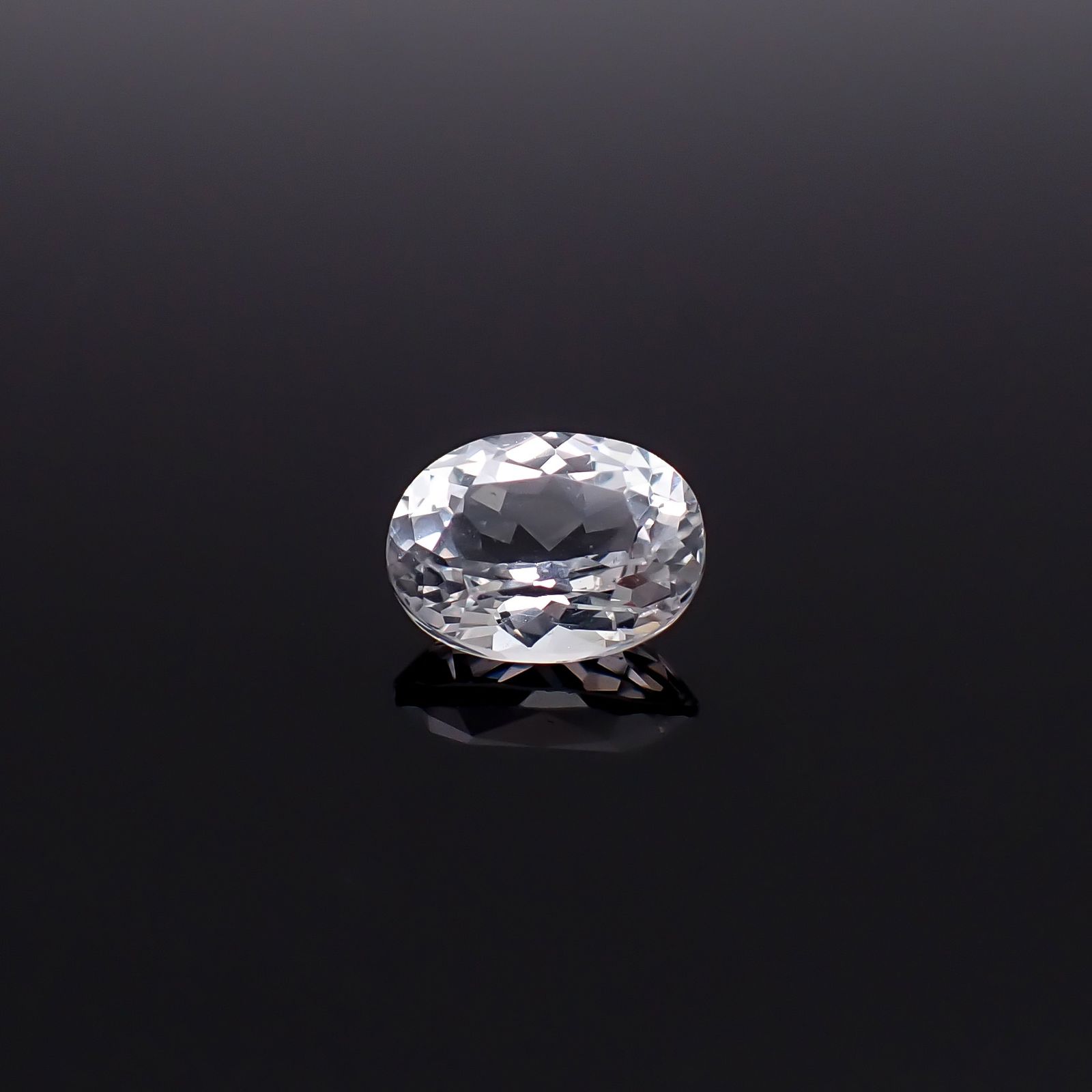 シルバーアパタイト フルオレッセンス アフリカ産 識別済 1.09ct / 7.4x5.5mm前後 [260632513]