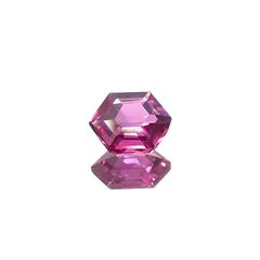 ◇ヘキサゴンカット◇ルビー 非加熱 モザンビーク産 0.12ct / 3x3mm前後 [240427103]