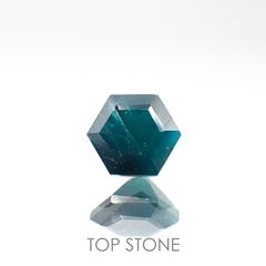 ◇ヘキサゴンカット◇グランディディエライト マダガスカル産 ルース 0.59ct[210813061]5×4.9mm前後