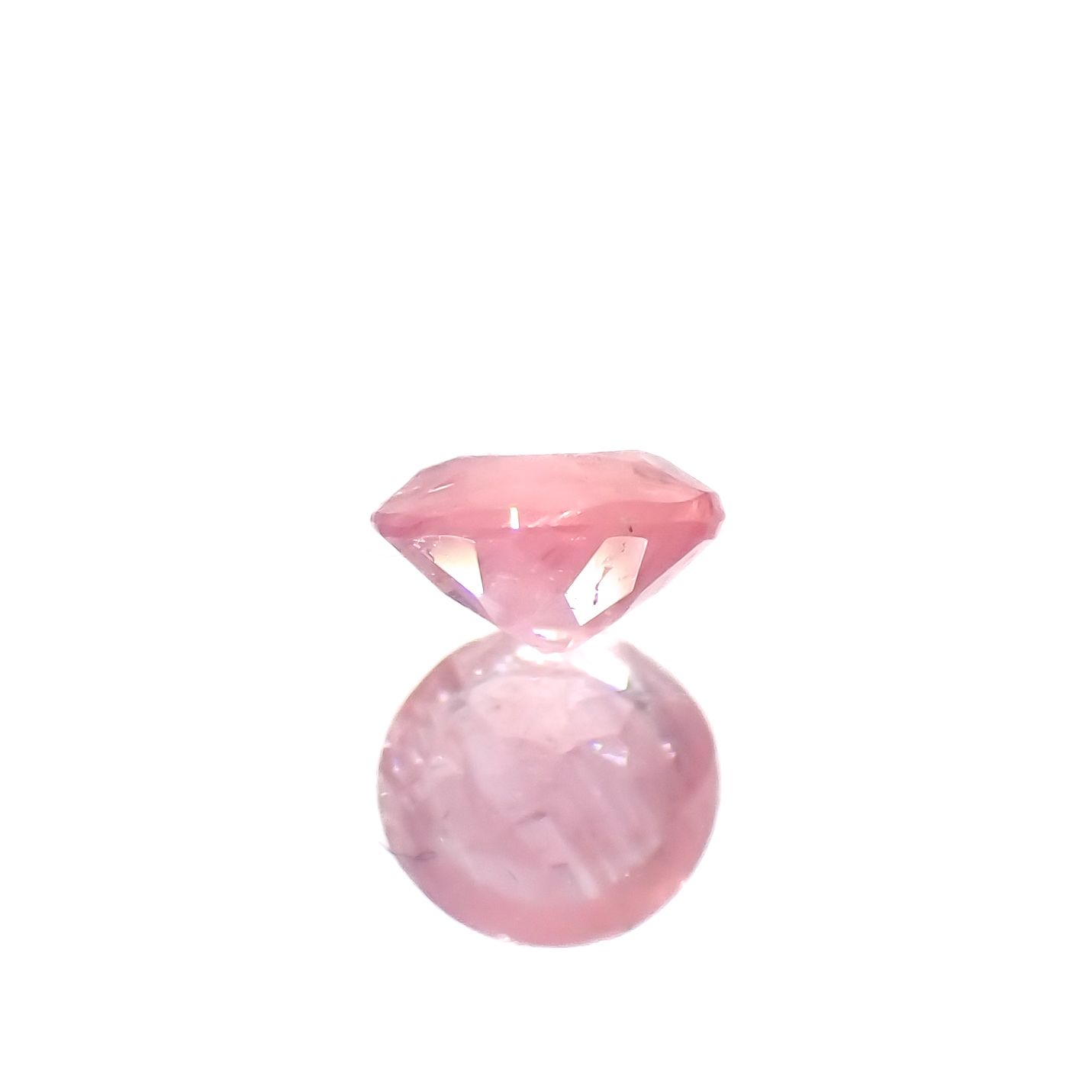 ペツォッタイト(ラズベリル)(宝石名ペツォッタイト)マダガスカル産 0.17ct 識別済[231023736]3.6x3.6mm前後