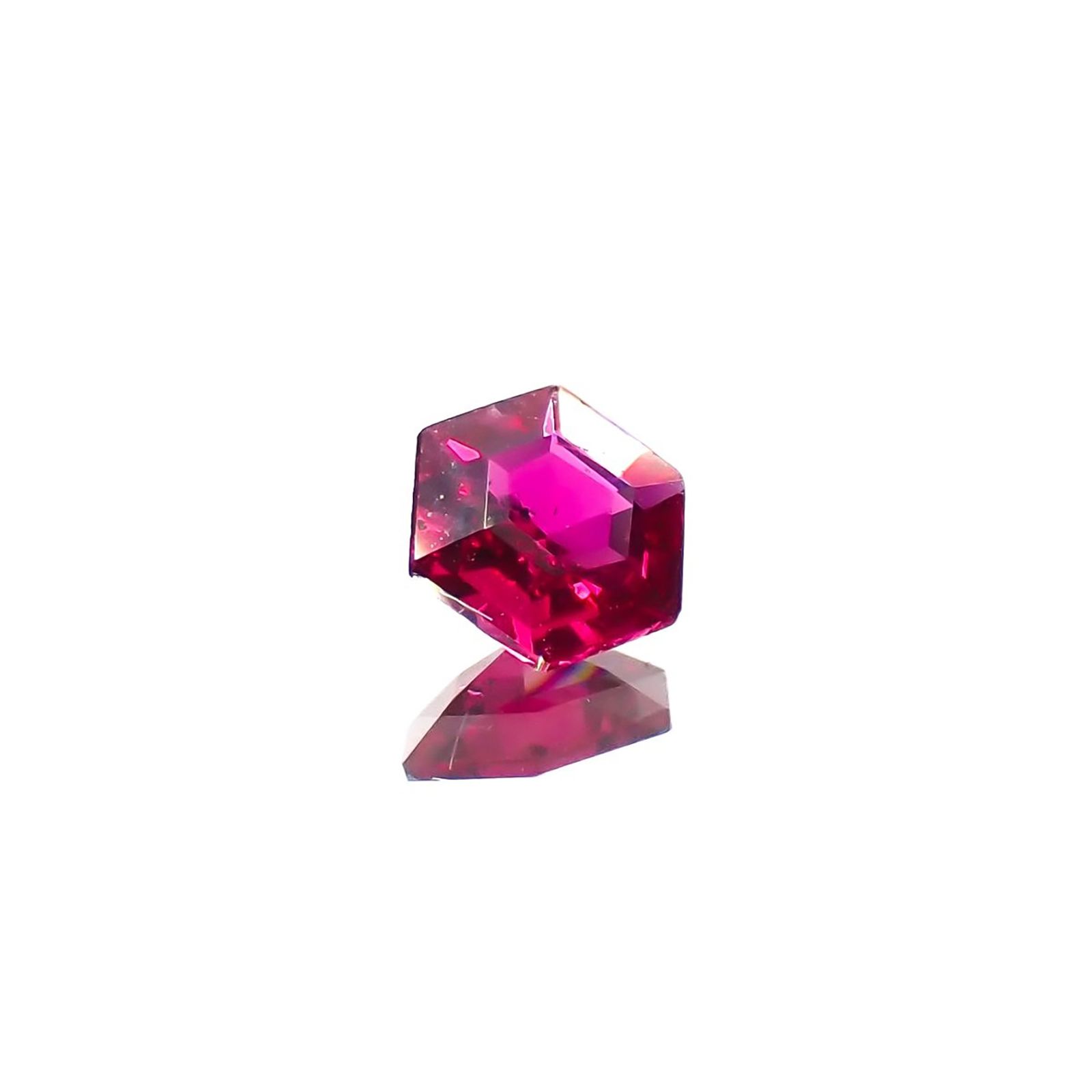 ◇ヘキサゴンカット◇ルビー 非加熱 モザンビーク産 0.20ct /  3.5x3.5mm前後[240427110]