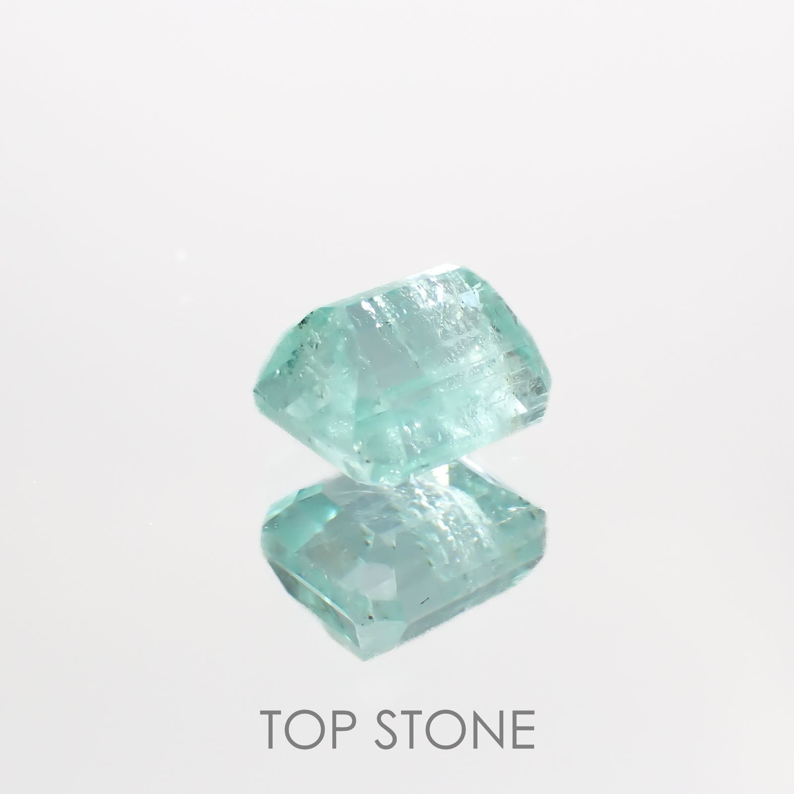 ミントベリル(宝石名グリーン・ベリル)ブラジル産 1.13ct 識別済[220817552]6.1x5.5mm前後