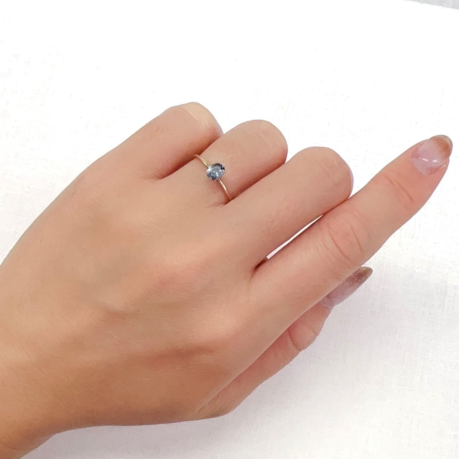 ベキリーブルーガーネット（カラーチェンジガーネット アレキタイプ） マダガスカル・ベキリー産 0.39ct[230923548]5.1x3.9mm前後
