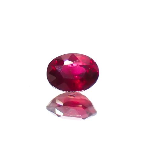 ルビー 非加熱 マダガスカル産 0.23ct[230622341]3.9x3mm前後