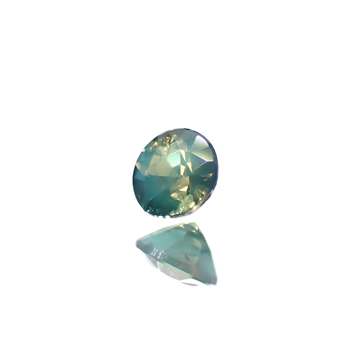 シルキーアレキサンドライト ブラジル・ミナスジェライス州ヘマチタ鉱山産 0.076ct[240929059]2.5x2.5mm前後