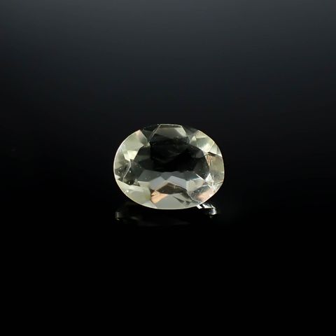 リビアングラス 発見地：エジプト・リビア砂漠 2.58ct / 11.5x8.8mm前後 [251131304]