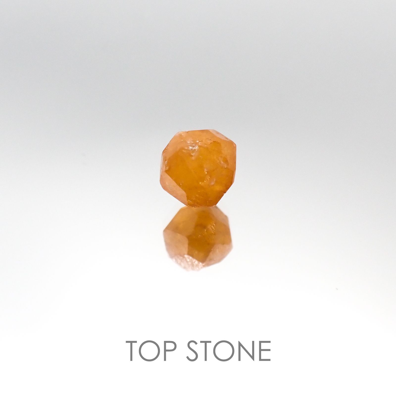 スペサルティンガーネット マンダリンオレンジカラー タンザニア産 原石・結晶 2.2ct[20095407]6.9×6.7mm前後