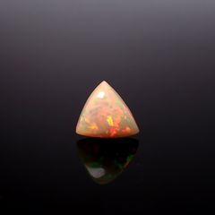 エチオピアオパール(宝石名オパール)エチオピア産 ソ付(彩珠) 4.189ct / 13.4x12.7mm前後 [260722822]