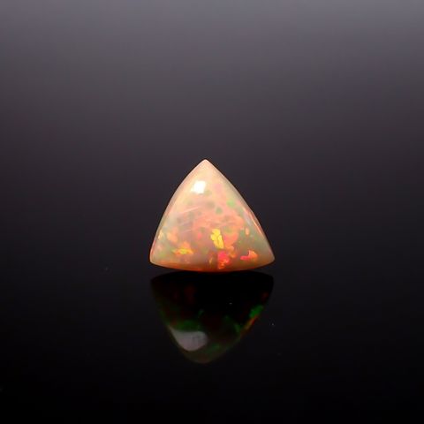エチオピアオパール(宝石名オパール)エチオピア産 ソ付(彩珠) 4.189ct / 13.4x12.7mm前後 [260722822]