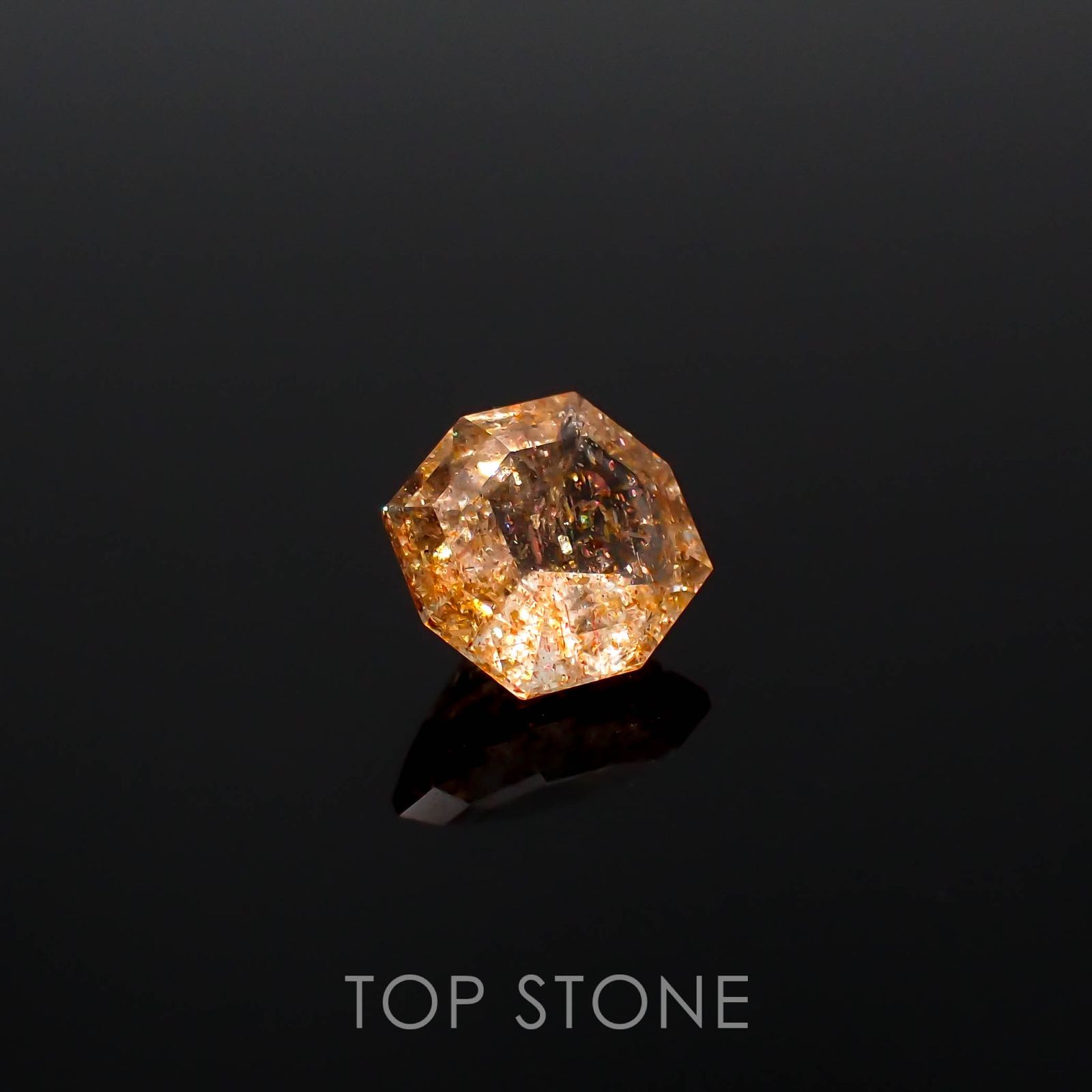 ◇カスタムカット◇イリュージョンサンストーン タンザニア産 0.79ct[230320955]6.3x6.1mm前後