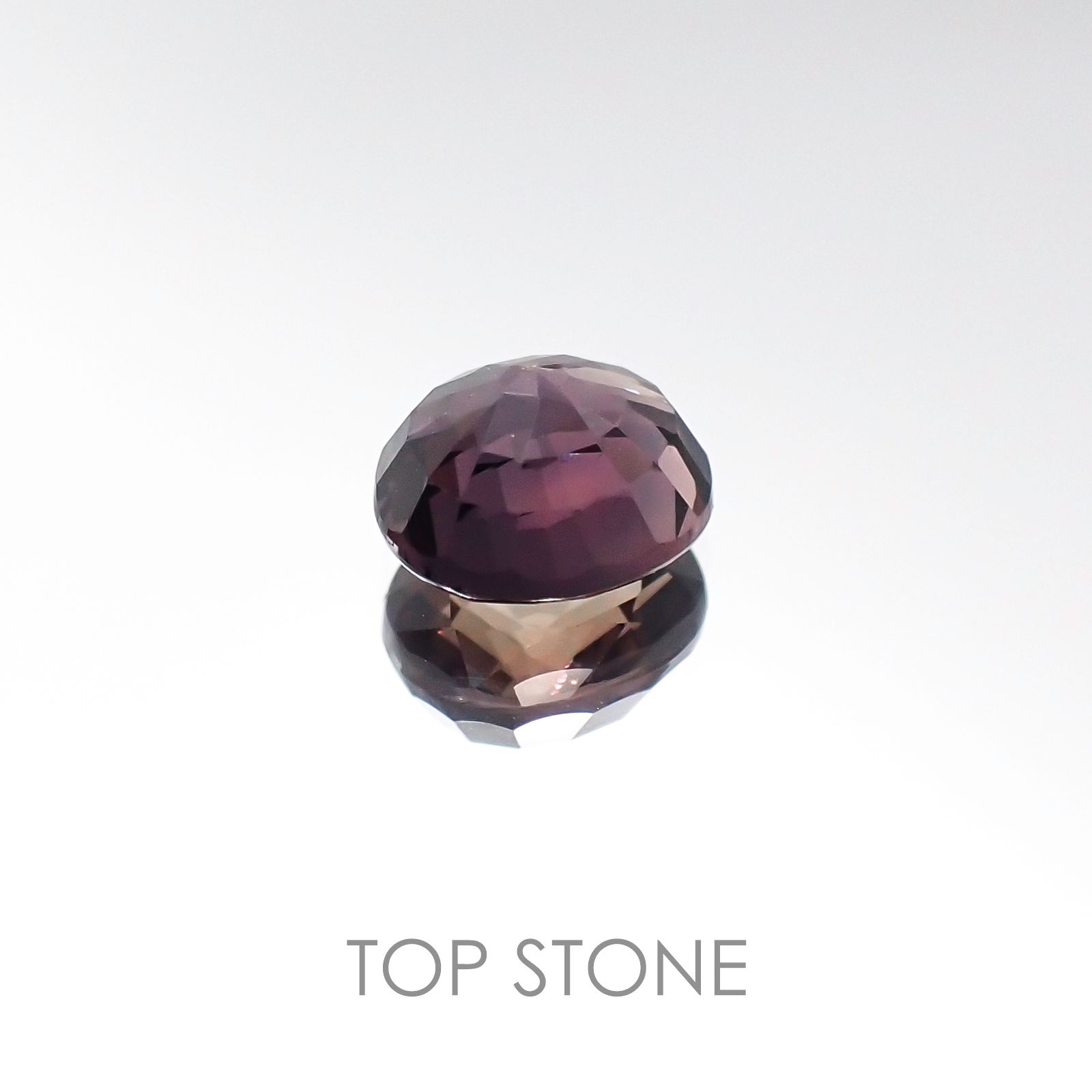 カラーチェンジサファイア非加熱(宝石名サファイア) タンザニア産 1.32ct 識別済[20096008]6.5×5.6mm前後