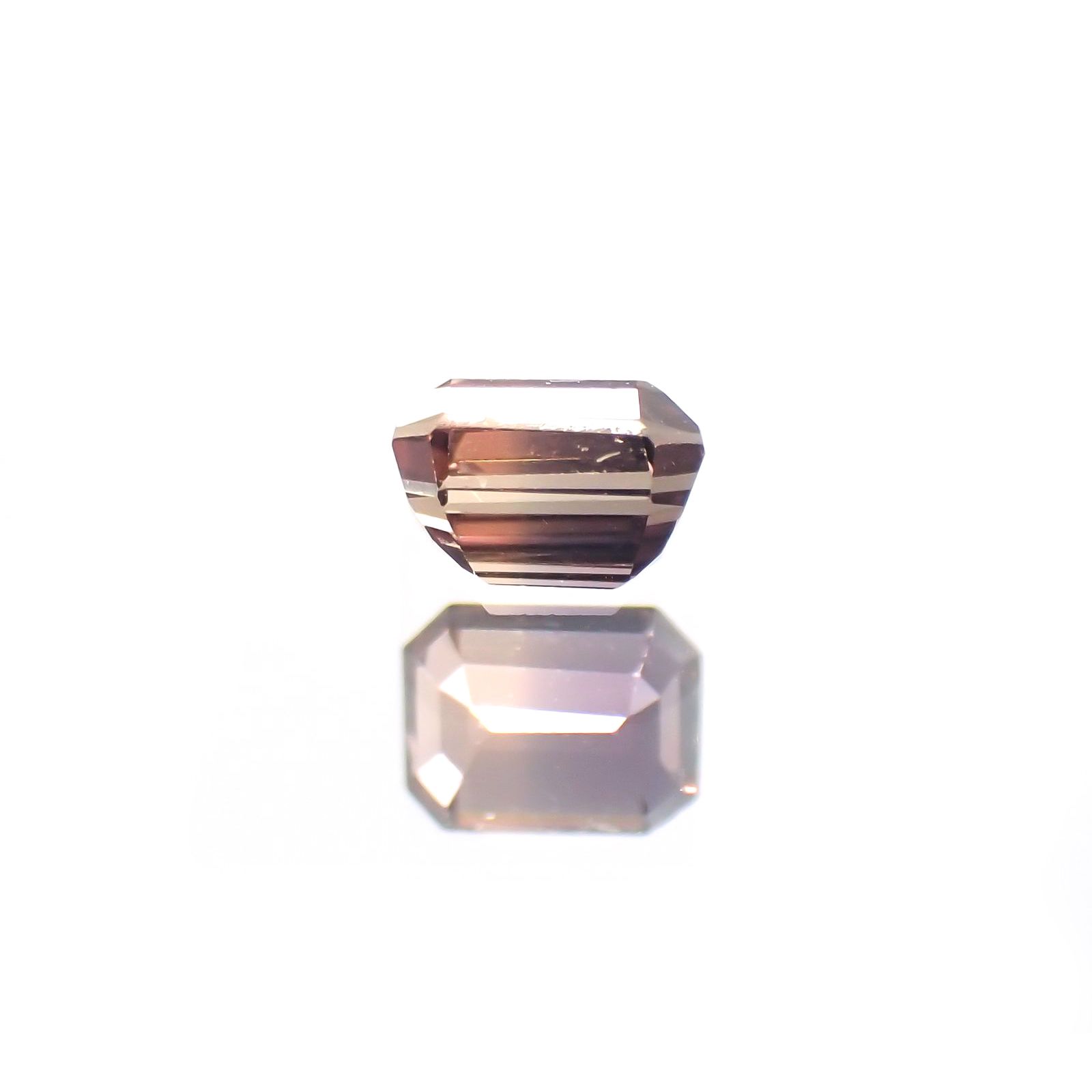 バイカラーサファイア(宝石名バイカラー・サファイア) マダガスカル/タンザニア産 0.21ct 識別済[210812497]3.4×2.5mm前後