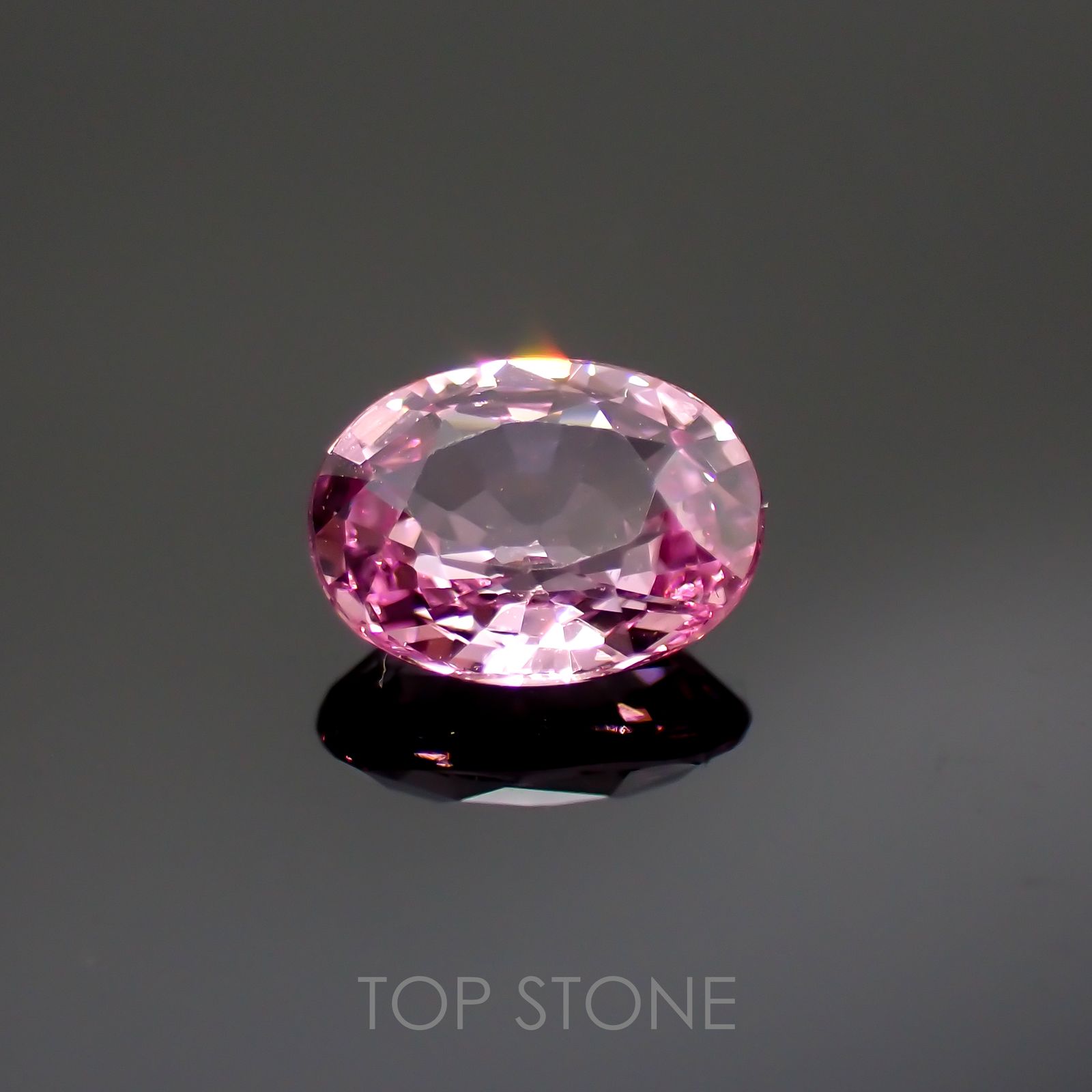 ピンクスピネル(宝石名ピンク・スピネル) タンザニア産 1.24ct 識別済[20106538]7.4×5.8mm前後