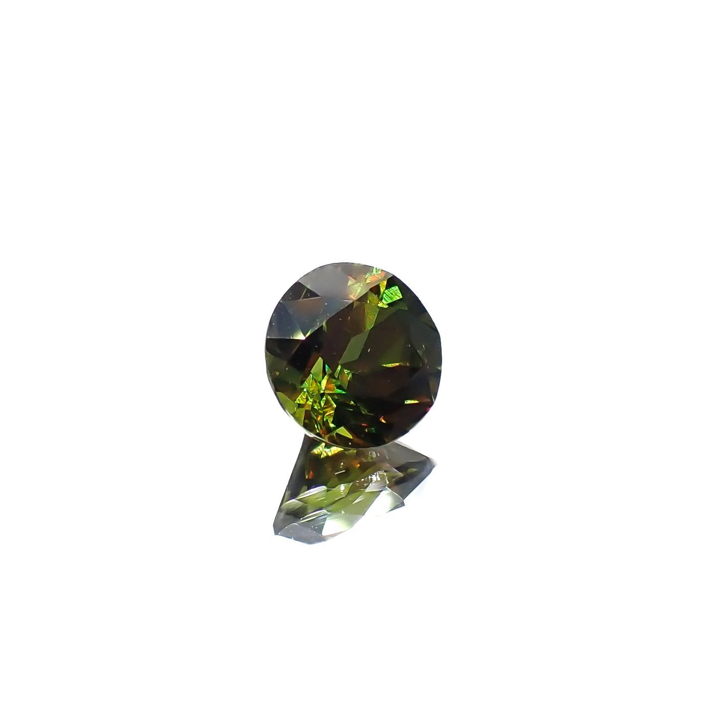 カラーチェンジスフェーン パキスタン産 1.21ct[231224767]6.4x6.4mm前後