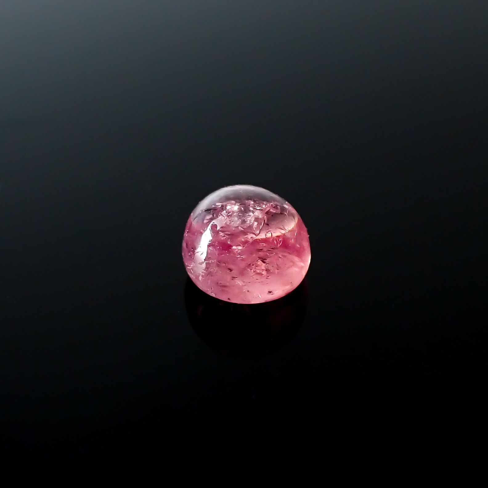 ペツォッタイト(ラズベリル)(宝石名ペツォッタイト)マダガスカル産 0.756ct ソ付(彩珠)[240226151]4.9x4.9mm前後