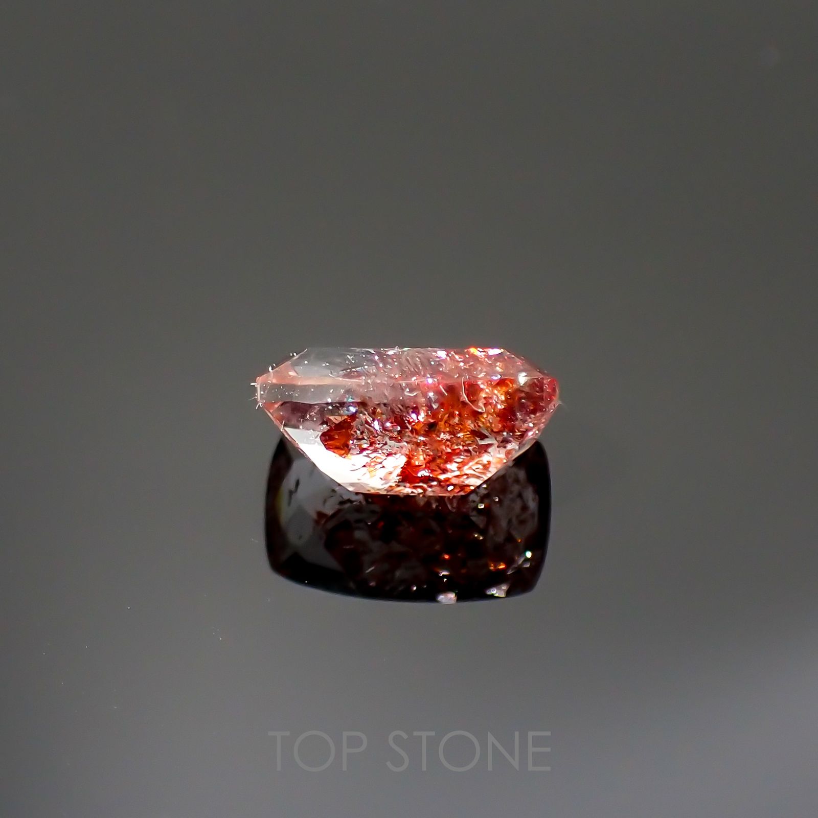 ファイヤークォーツ ナイジェリア産 1.67ct[220114744]9x6mm前後