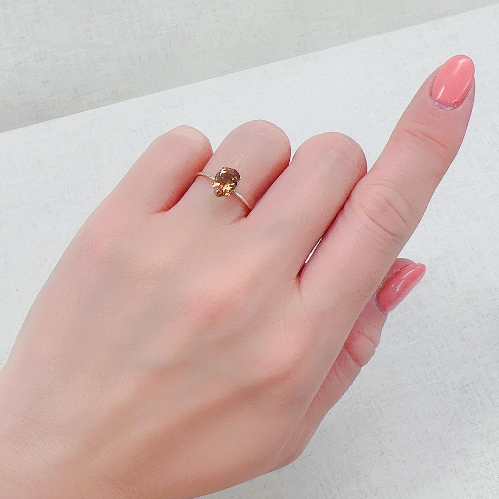 オレンジトルマリン(宝石名トルマリン)コンゴ民主共和国産 0.99ct 識別済[230320849]7.9x5.8mm前後