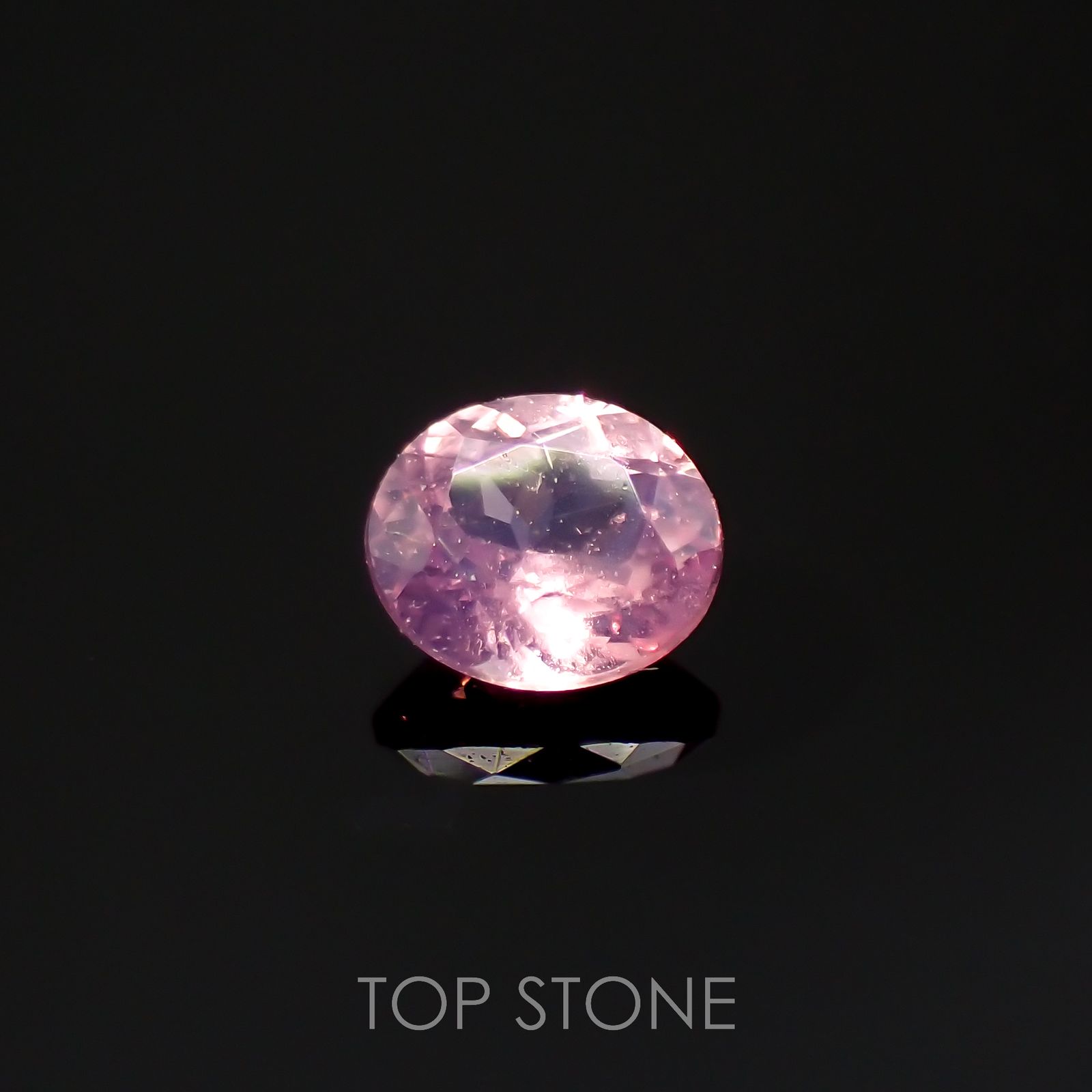 ピンクサファイア(宝石名サファイア)タンザニア・ウィンザー産 0.19ct 識別済[220616164]3.5x3mm前後